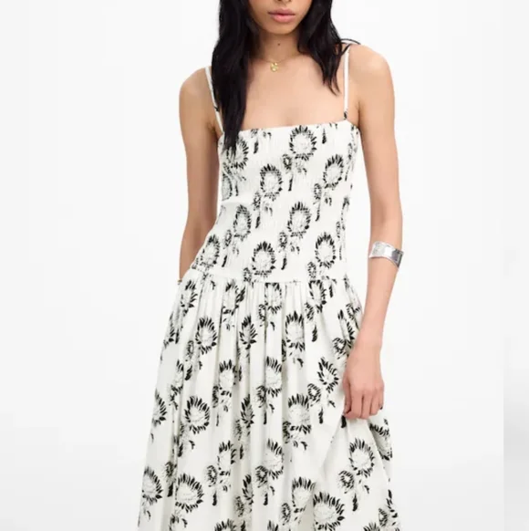 Madewell Smocked Maxi Dress NV462 Size M Graphic Sunflowers NWT - Picture 2 of 10